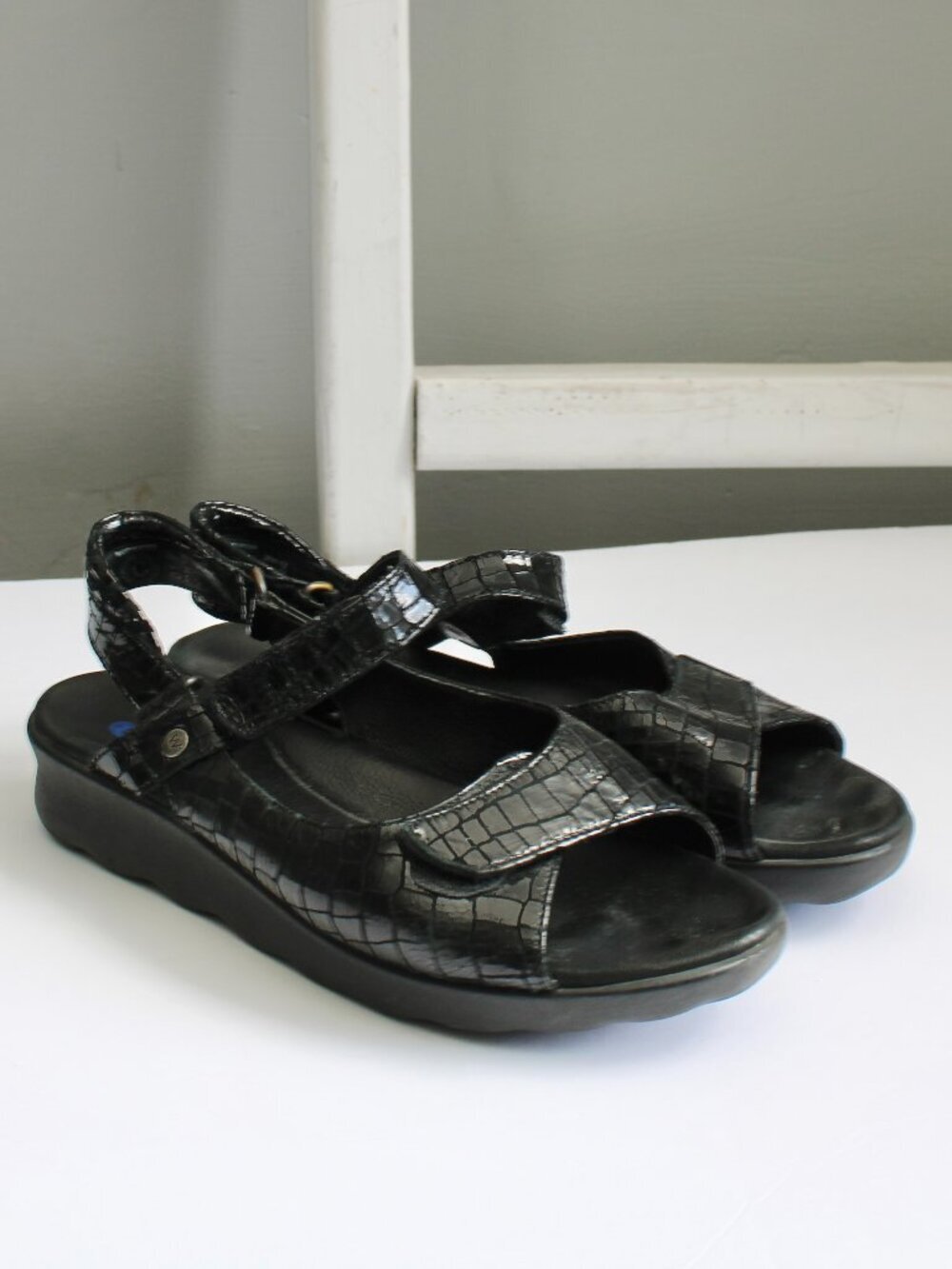 Wolky Black Croco Patent Leather Platform Pichu Sandals Women's Size 40 / 9 US - Picture 2 of 9